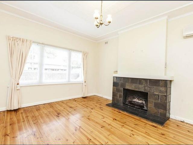 Lovely Home in a Prime Location!