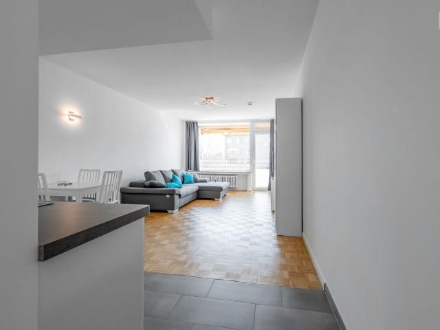Lovely home in Düsseldorf, Dusseldorf Amsterdam Apartments for Rent