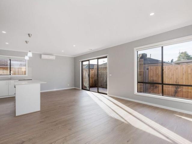 Lovely Home in Featherbrook