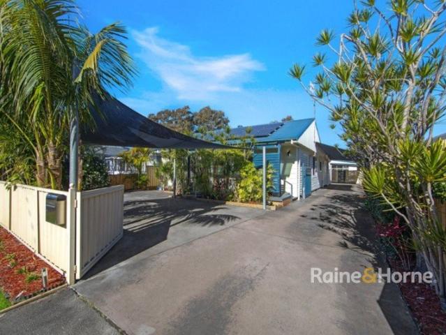 LOVELY HOME IN GREAT LOCATION!