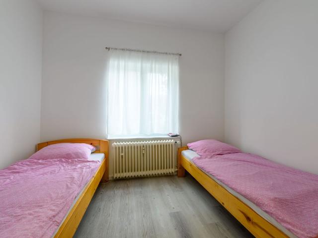 Lovely home in Köln, Koln Amsterdam Apartments for Rent