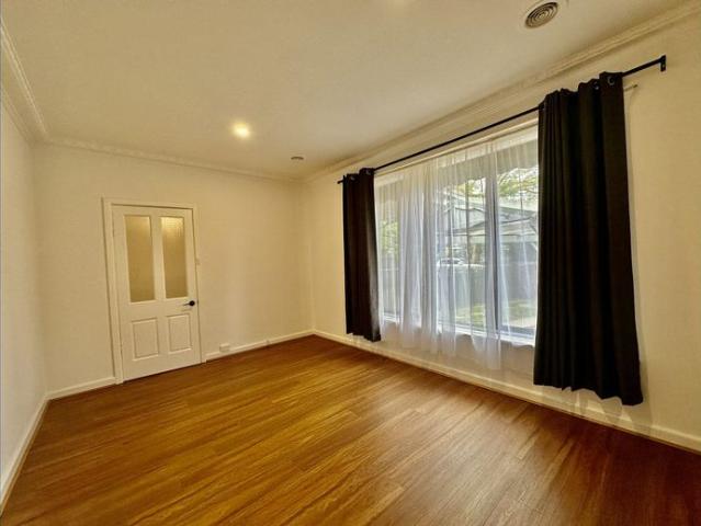 LOVELY HOME IN SUPBERB LOCATION