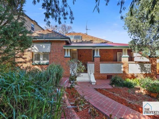 Lovely home, lovely address