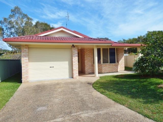 Lovely home on a Quiet Street Available 12/10/26