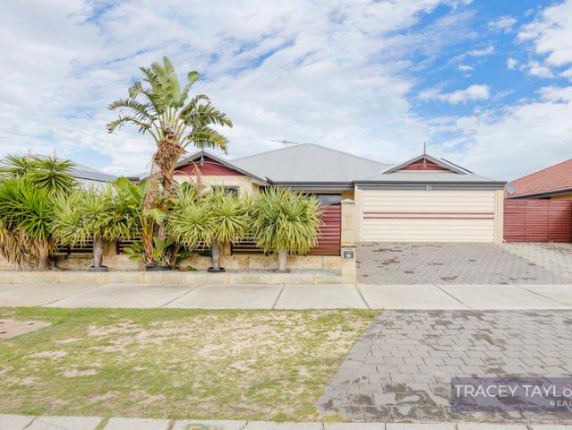 Lovely Inside, Loaded Outside Garage, Workshop, High Carport & Endless Parking