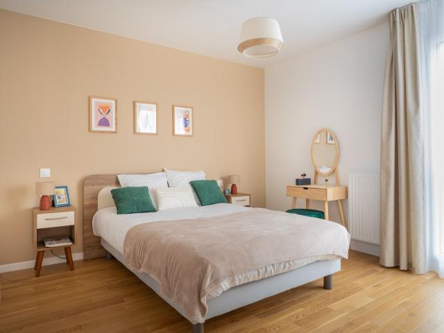 Lovely one bedroom flat in high end residence