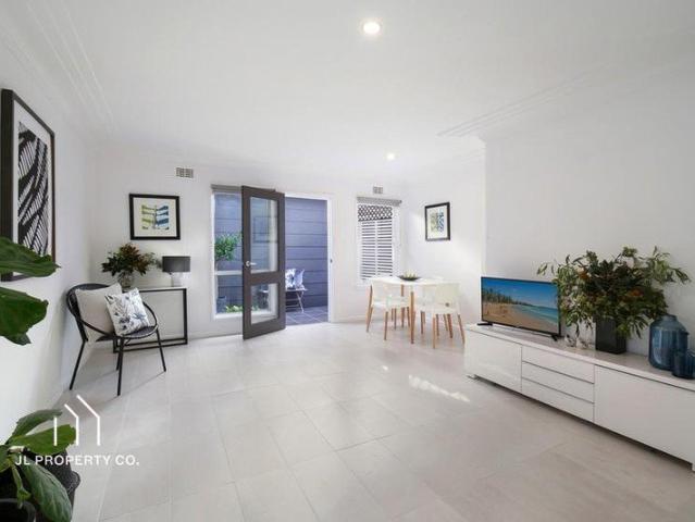 Lovely One Bedroom Unit in the Heart of Ettalong Beach water included in rent