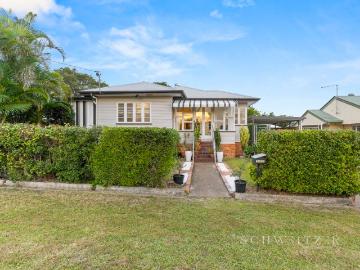 Lovely Oasis In Silkstone