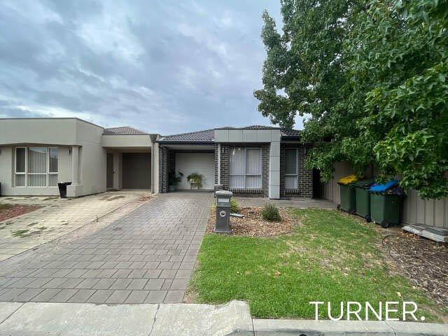 Lovely low maintenance home in quiet street