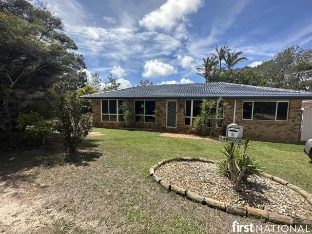 LOVELY LOWSET FAMILY HOME ON A LARGE CORNER BLOCK