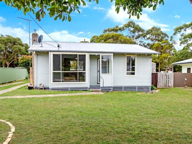 Lovely little home AVAILABLE NOW