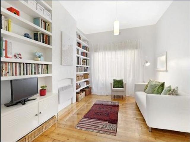 Lovely light filled House!