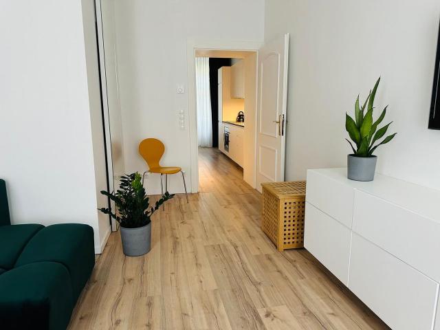 Lovely & modern home, central in Vienna, Vienna Amsterdam Apartments for Rent