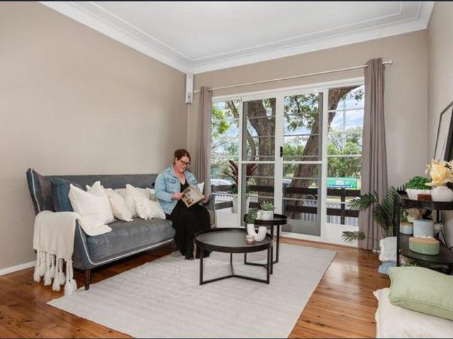 LOVELY NEST IN CENTRAL RICHMOND