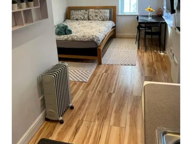 Lovely self contained studio apartment with patio