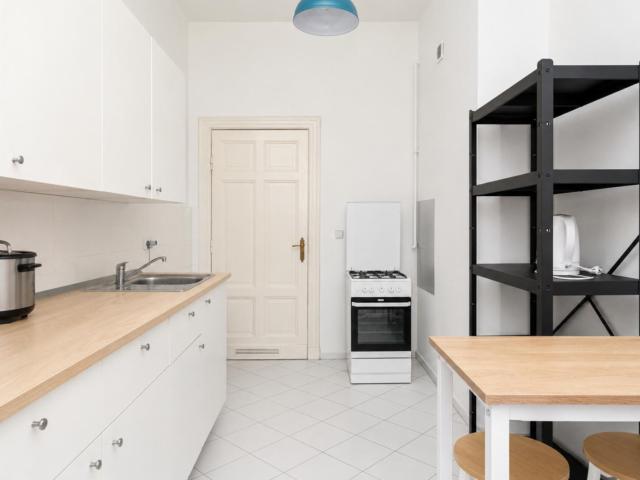 Lovely single bedroom in a 4 bedroom apartment near Berlin Ostkreuz Station