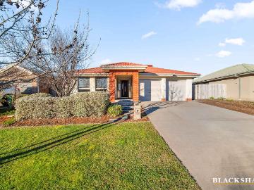 LOVELY SINGLE LEVEL FAMILY HOME