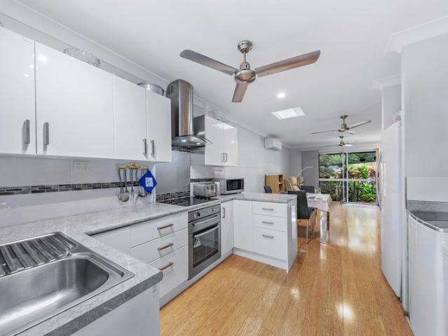 Lovely Single Level Home or Investment in Unbeatable Location