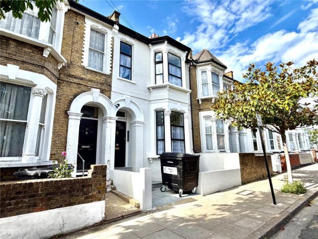 Lovely Studio Flat to let on Pellerin Road N16