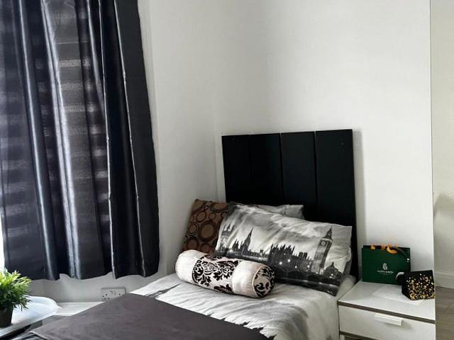 Lovely Studios with Bills. Single Occupancy Only