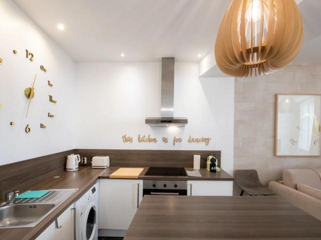 Lovely suite in Vieux Lyon, Lyon Amsterdam Apartments for Rent