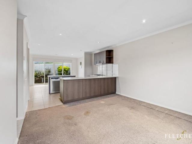 Lovely Presented 3 Bedroom Unit