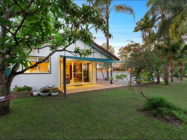 Lovely, private Granny flat in the heart of Oxenford, surrounded by nature
