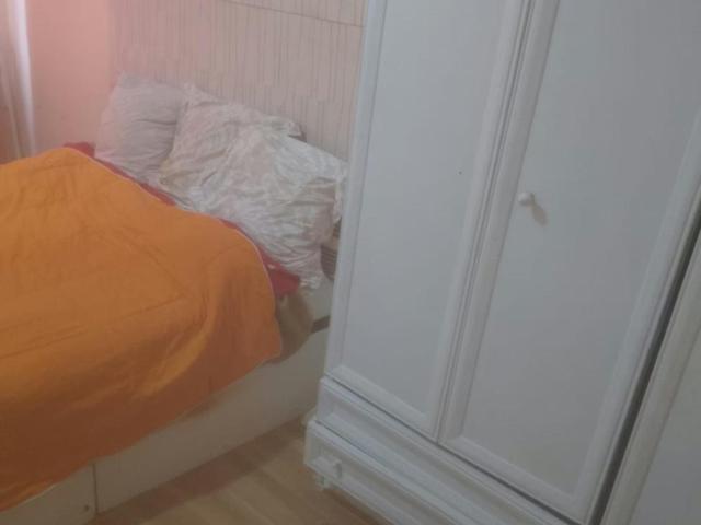 Lovely private single bedroom in Ciutat Meridiana
