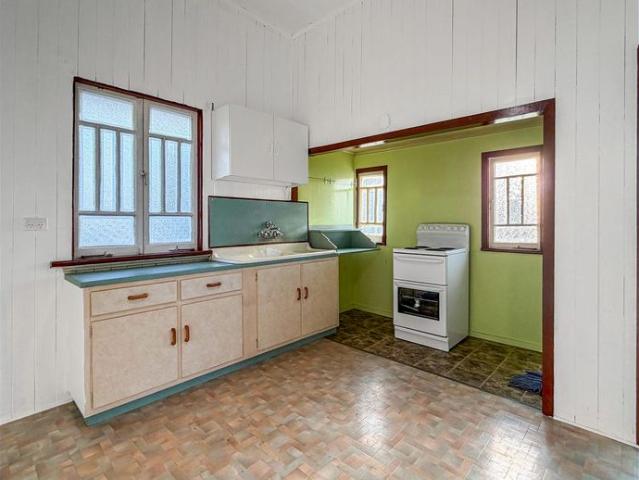 Lovely Queenslander in Convenient Tinana Location