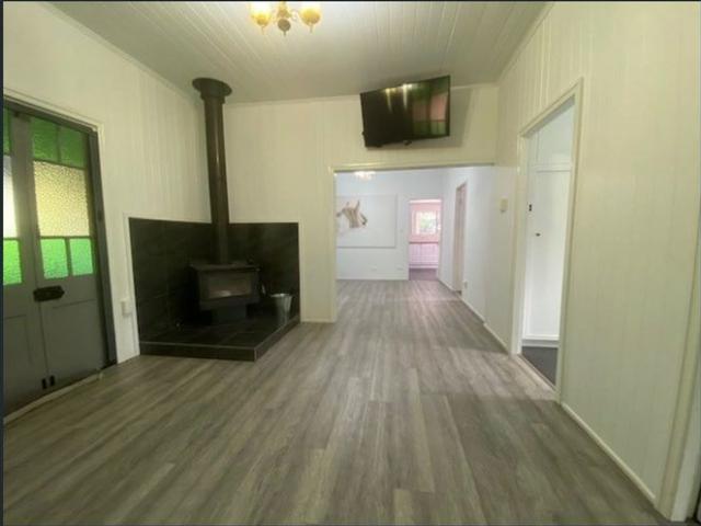 Lovely renovated Queenslander