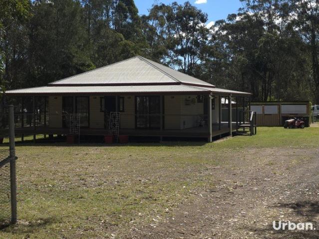 LOVELY RURAL LIVING IN SUBURBIA