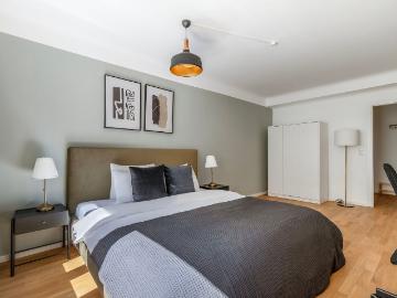 Lovely Wieden 2br w/ balcony, nr U1 & U4, Vienna Amsterdam Apartments for Rent