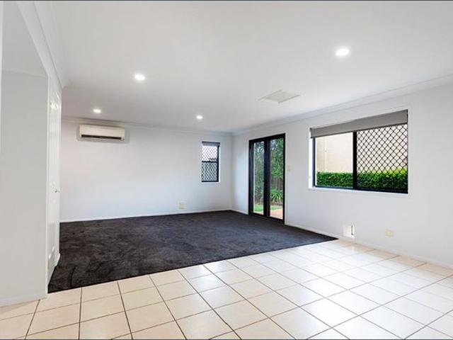 Lovely Townhouse with Crim safe security in a gated community!