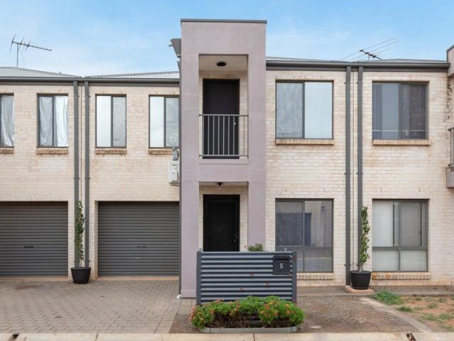 Lovely Townhouse
