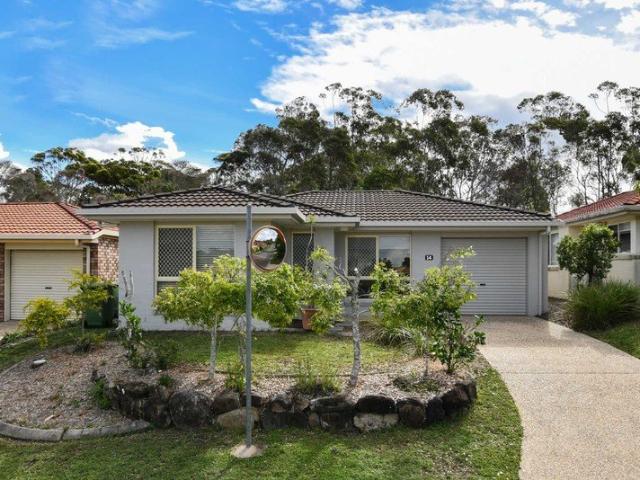Lovely three bedroom villa, Caloundra