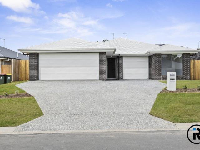 LOVELY TWO BEDROOM DUPLEX