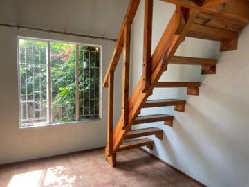 lovely two bedroom simplex in secure.
