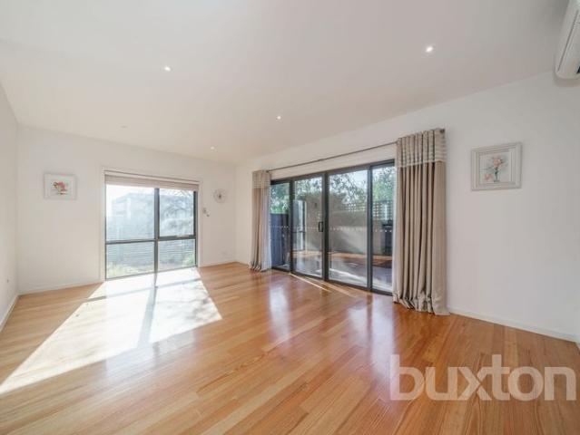 LOVELY TWO BEDROOM TOWNHOUSE