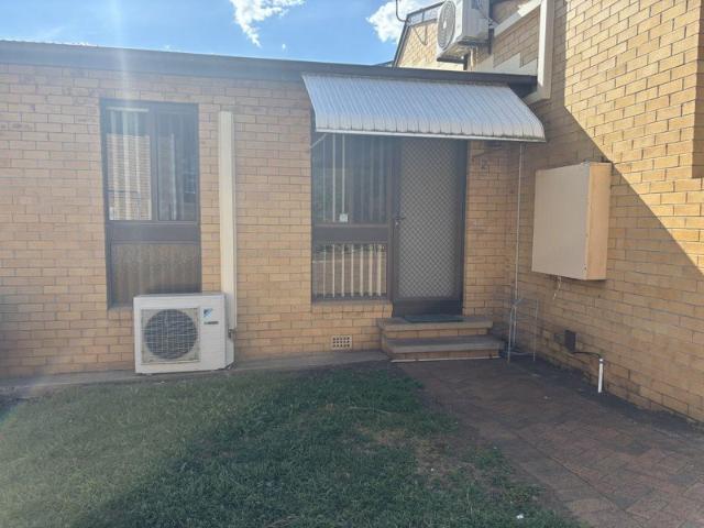Lovely Two Bedroom Unit In Highly Sought After North Tamworth