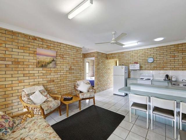LOVELY UNIT 200 MTRS TO BEACH