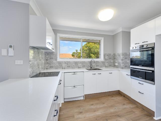 Lovely Unit with Pool