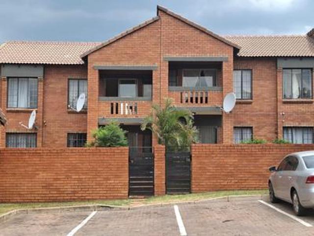 lovely unit on the market in mooiklo.