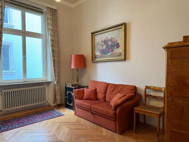 Lovingly exclusively furnished, spacious Art Nouveau apartment in Bayreuth, Bayreuth Amsterdam Apartments for Rent