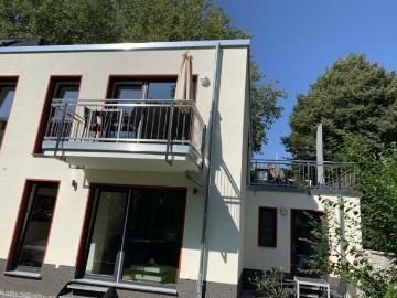 Lovingly furnished apartment with terrace and view of the countryside, Essen Amsterdam Apartments for Rent