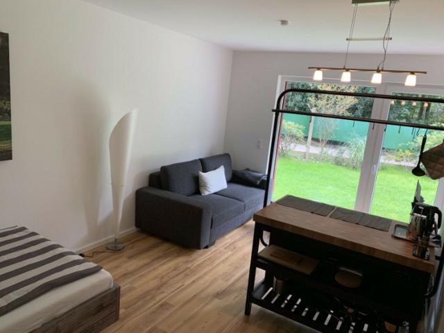 Lovingly furnished apartment with terrace and view of the countryside, Essen Amsterdam Apartments for Rent