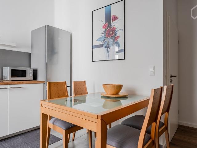Lovingly furnished home in popular neighbourhood, Berlin Amsterdam Apartments for Rent