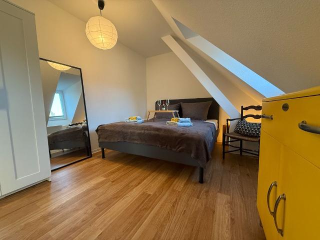 Lovingly furnished & stylish apartment with good transport links, Dresden, Dresden Amsterdam Apartments for Rent