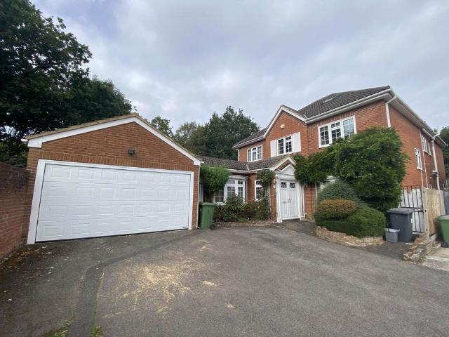 Lowther Close, Elstree 6 bed detached house to rent £5,000 pcm £1,154 pw
