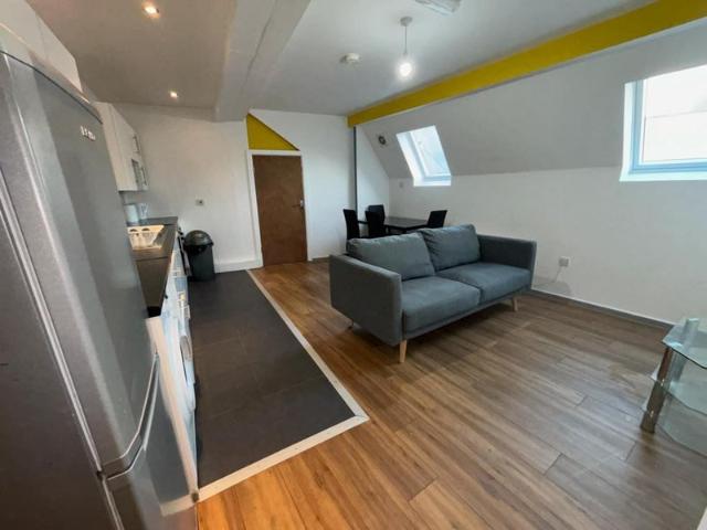 Low Deposit Option Erding 1Bed Flat Bills Included