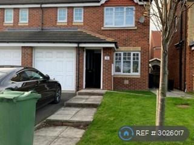 Low Farm Drive, Redcar, TS10 3 bed semi detached house to rent £825 pcm £190 pw